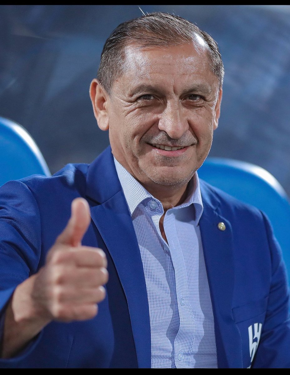 bw_bb33's tweet photo. بنسبة لي انا شخصيا بحب هذا المدرب "رامون دياز" ذكرياتة مع نادي الهلال السعودي توب التوب تاريخية وكؤوس ذهبية لاتنسى إنه المدرب  دبااااز 💙💙💙💙👍🏼 #اقالة_انزاغي_يالوليد https://t.co/HzGzCupBE7