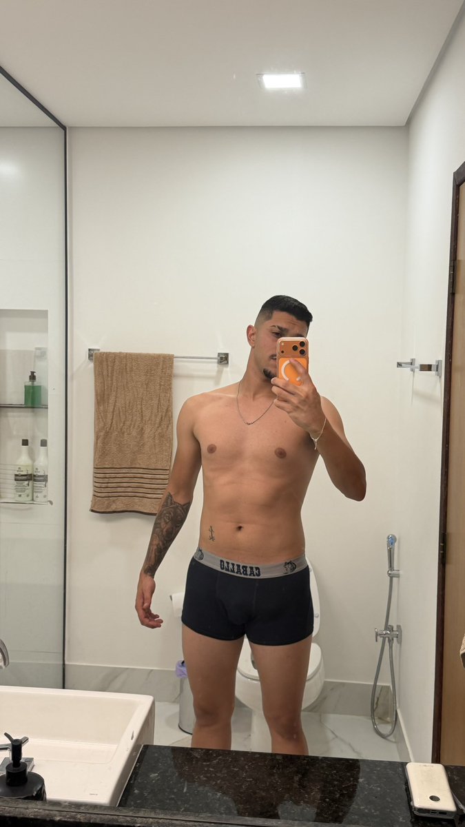 uaisaamoficial's tweet photo. https://t.co/wsdnTZnzZi
#boy #fy #semcamisa #privacy https://t.co/Tv2j31HJdX