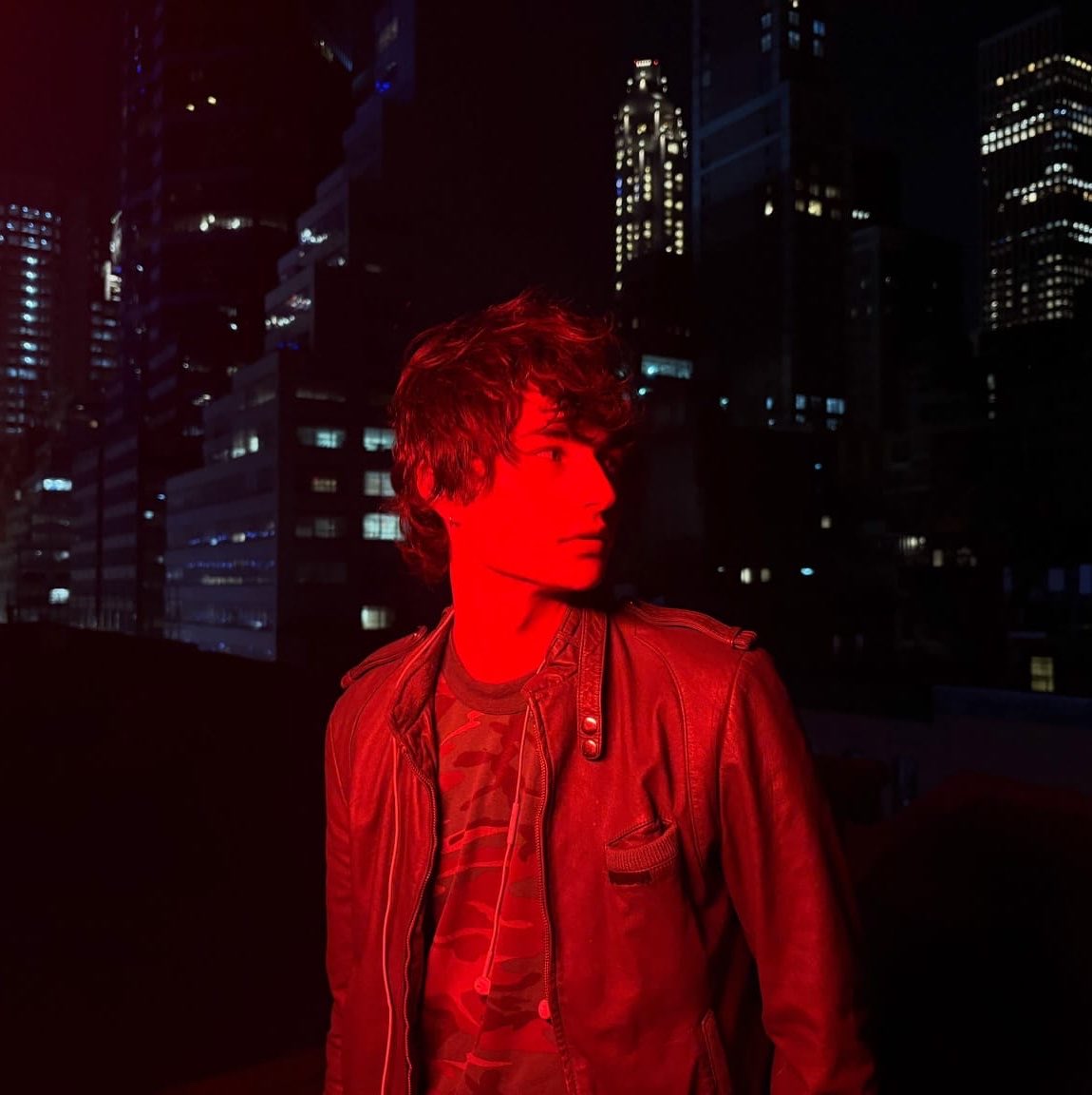 perturbarei's tweet photo. ┄──┄ ✶ fichα on

sirius orion black ✴︎ @jogoIoI
✴︎ idαde: 21.
✴︎ pronomes: ele/dele.
✴︎ sexuαlidαde: gay.
✴︎ cαsα: grifinória. https://t.co/QSZ1Z36dMu