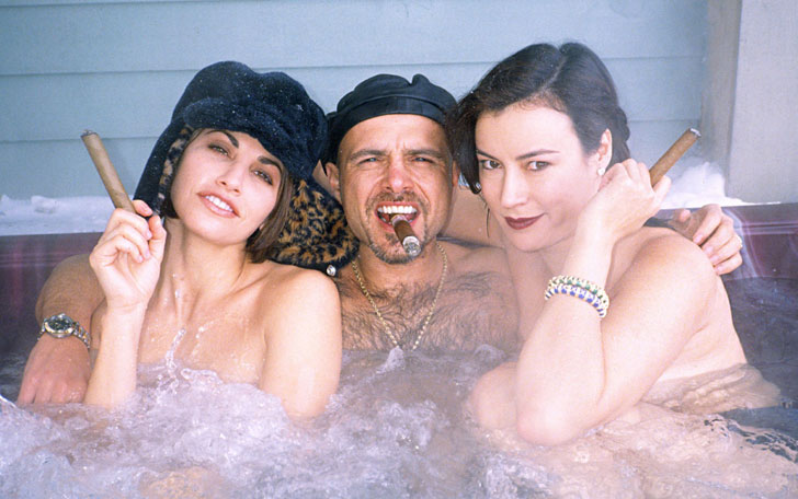 Gibboanxious's tweet photo. Happy Birthday, Joe Pantoliano!

one of the great character actors

here he is enjoying the company of his Bound co-stars https://t.co/FYFziZzwoo