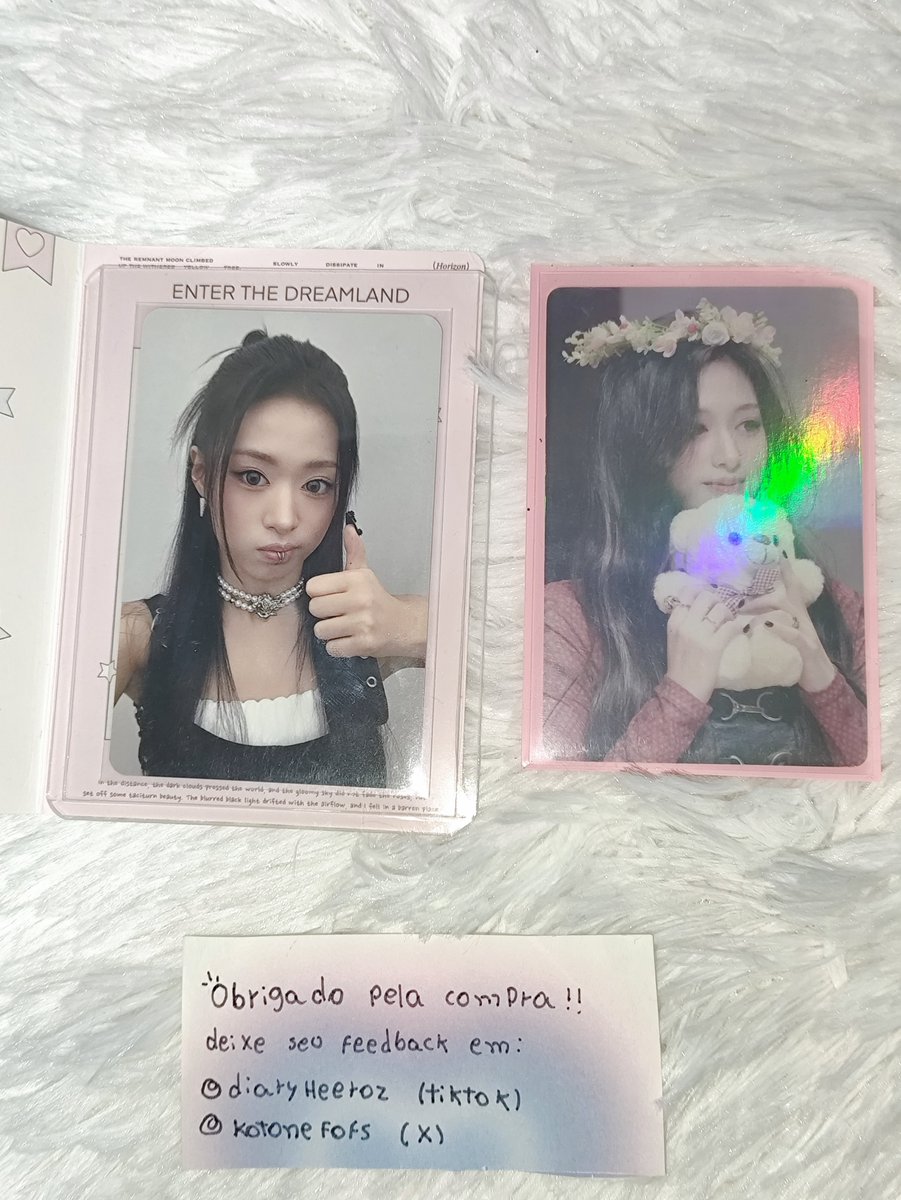 monstiez_fachi's tweet photo. feedback mais que positivo para @kotonefofs, q me vendeu essa ahy joinha de sheesh. o card veio muito bem embalado, cheio de brindes( ela também enviou adesivos só q já usei tds). a vendedora foi super atenciosa do início ao fim da compra. https://t.co/Ss7txHmp89