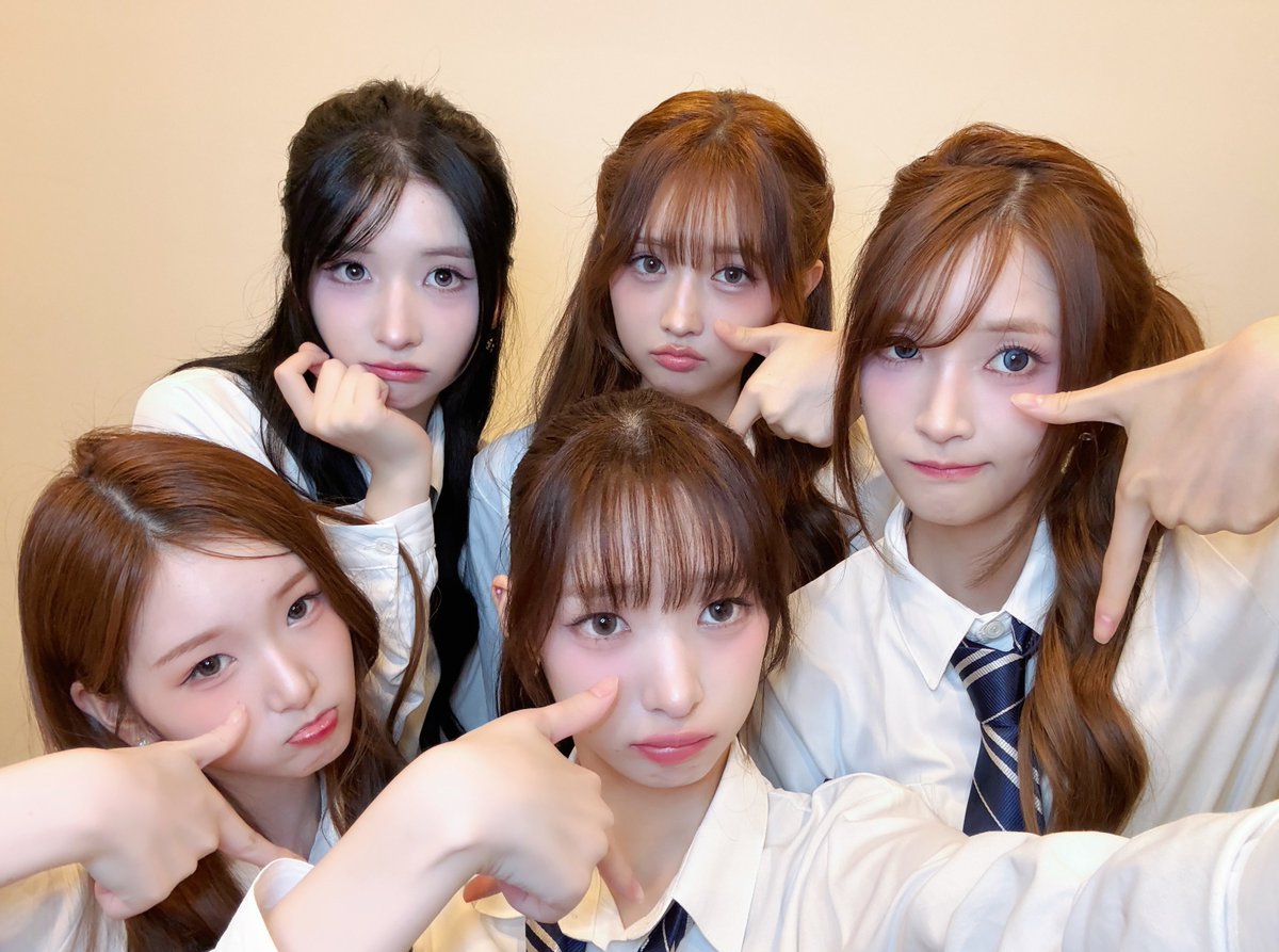 hitgspics's tweet photo. 260908 ~ HITGS on Instagram

: HITGS SPECIAL FAN EVENT

HITGと過ごした東京公演！
今日も楽しんでいただけましたか？💛
東京公演は終わってしまいましたが、大阪公演もありますので、あまり寂しがらないでくださいね！+

🎵HITGS ~ Gulliver!

#HITGS #힛지스 #Teenager #PAGE1 https://t.co/dobPHsMga9