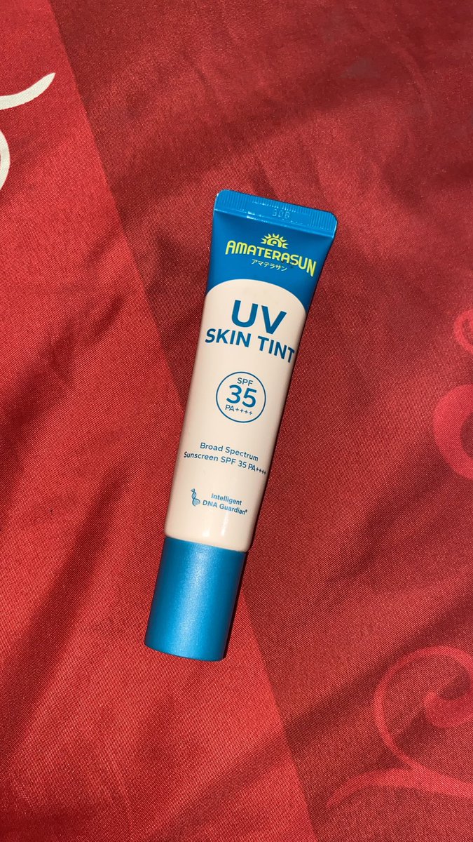 briantarius's tweet photo. wts skintint amaterasun shade light. baru dipake sedikit ternyata shadenya keterangan. minat dm, jual murah aja https://t.co/hb2jOvlf5g