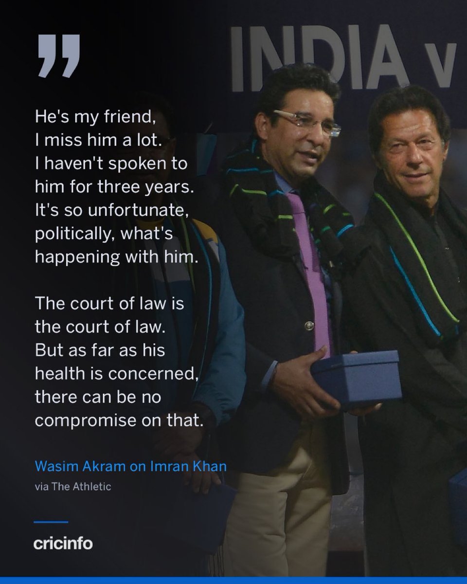 ashoswai's tweet photo. Pakistan cricket legend Wasim Akram stands up in support of his former captain and country’s former Prime Minister Imran khan! https://t.co/Ow1MKUvJHF