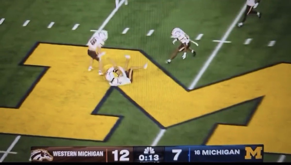 Wiscounderboss's tweet photo. @MACSports Tell your commissioner, Michigan had 2 more seconds https://t.co/TqI2Focgjy