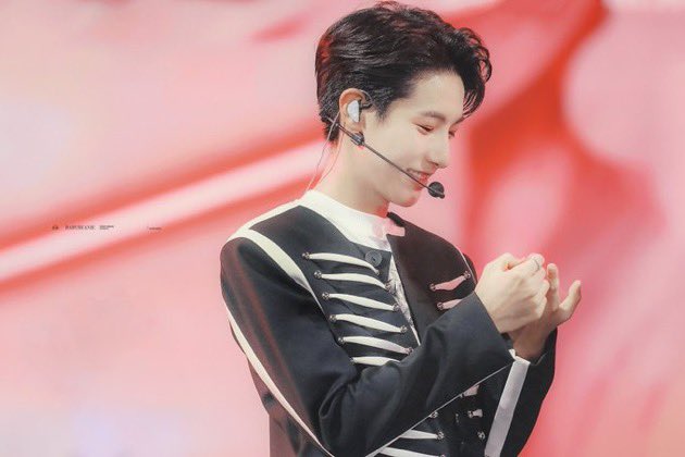 TIMETO_RJ0323's tweet photo. 190909 K-WAVE 2019 

#런쥔 #RENJUN #NCT #NCTDREAM https://t.co/Vr33JaLrMA