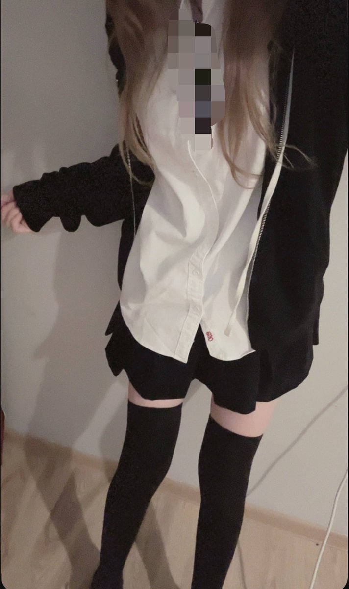 marchocyy's tweet photo. i might wear this to the first day of school https://t.co/u3upcdbdh2