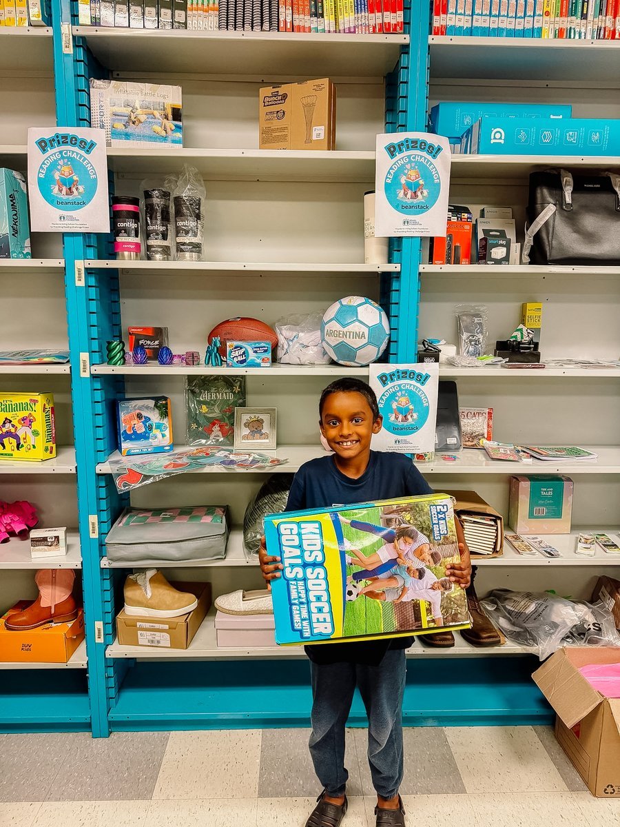 IrvingISD's tweet photo. 📚 Happy #InternationalLiteracyDay! Our students have already surpassed their summer reading goal by 6,000+ minutes! 👏

Read ALittle or ReadALotl (like an axolotl), Just Read! 📖 Help us reach our 10 million-minute goal by making time to read together.

#IrvingISD #ExcellenceInAction