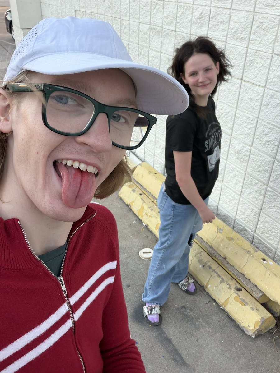 treyatelier's tweet photo. I literally, the times I’m guessing they are made up idk what time I did this probs 4 days after I had to move from eviction of the corporations. https://t.co/slOodLyiEB