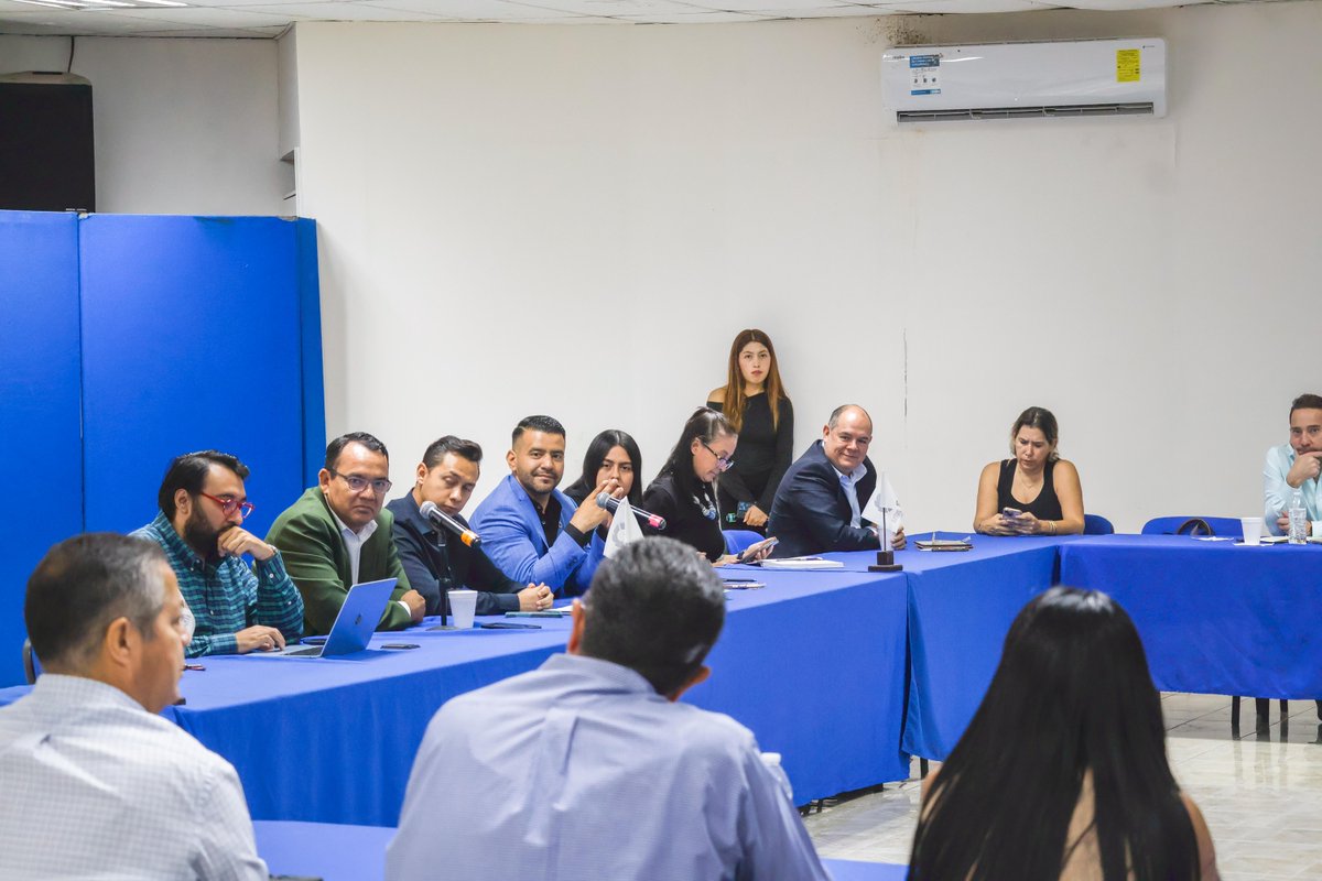 TECcampusLAG's tweet photo. Participamos en una reunión de trabajo con universidades, convocada por CANACINTRA Gómez Palacio, para fortalecer la vinculación entre industria y academia, para impulsar proyectos y acercar a las y los jóvenes al mundo empresarial. 🤝 https://t.co/iyCU0RumS4
