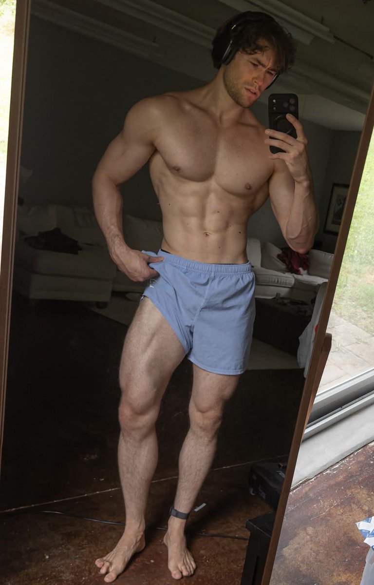 str8boyworship's tweet photo. Better https://t.co/enbBXa4vRr
