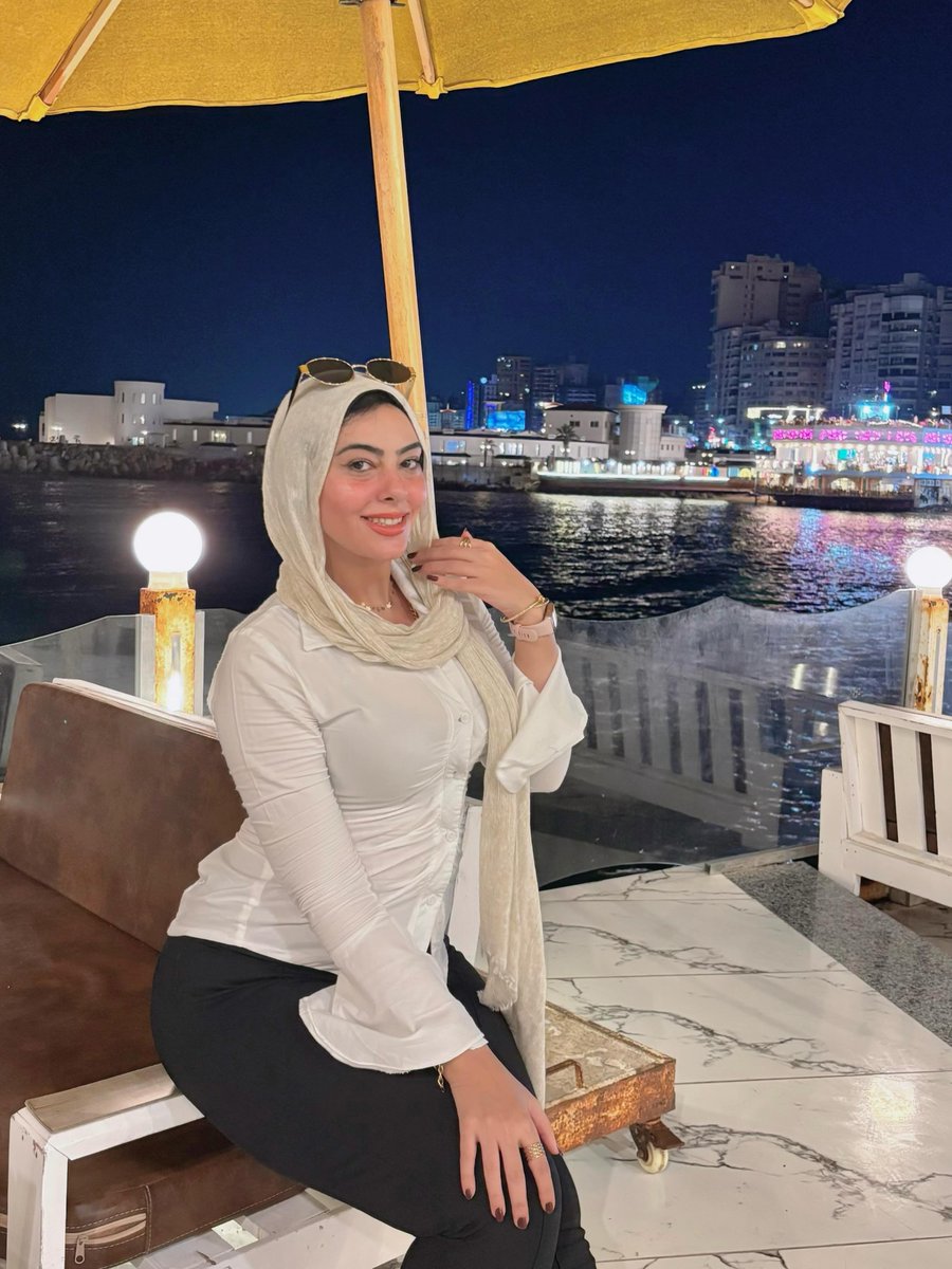 mfelo837's tweet photo. @mahere9071 مهما كنتي لابسة يا مسلمة و محتشمة عيني
بتحيب اللي تحت هدومك و ببقي شايفك
كدة،عيني بتفصل لحم بزازك و ريحتك و رج��
طيزك و هزة بزازك بمتع عيني بلحمك و بسوتك و
فخادك انتي متعة لسهوتي يا محجبة،متعة
لشهوتي و لزبري اللي مش بيهدي
بسبب
شرمكتكم،بناتكه المححبات المسلمات هم فياجرة
شهوتي https://t.co/ns5WJGroVF