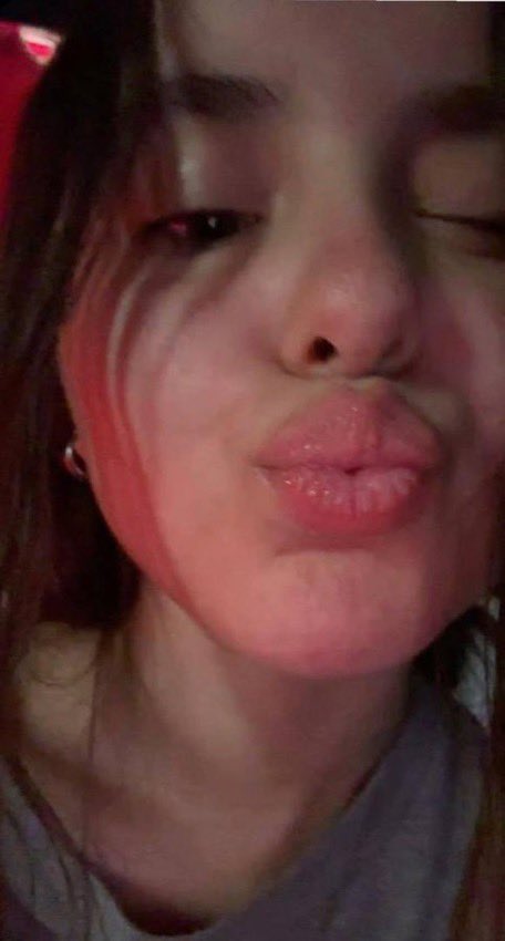felipa11489's tweet photo. Can I show you my 🍒 pic ?? 
I’m so shy…….. but very Horny!!!! https://t.co/1FDLvWsr2S