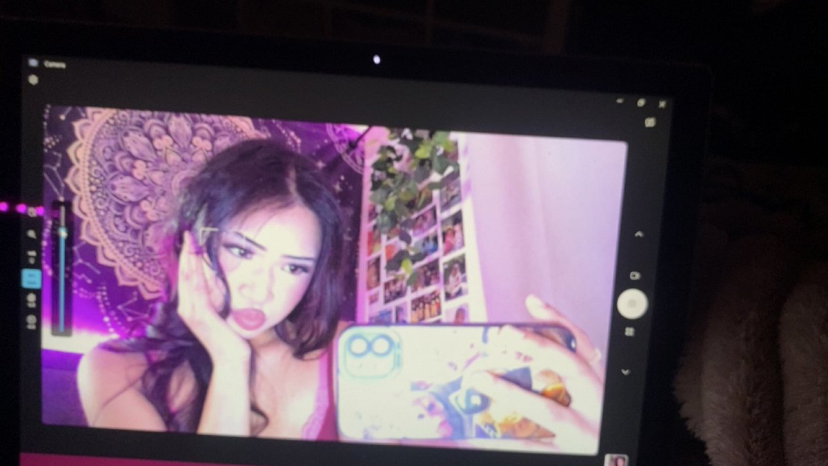 hel_lokittyy's tweet photo. 🪽🪽 https://t.co/eYQhM7SCMx