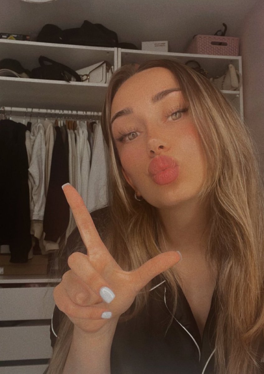 misshailey2234's tweet photo. I love money and you love me 

Send me what I love betas 

Findom female supremacy finsub humanatm cuck loser beta findom femdom femsub wallet drain Nsfwtwt paypig bodyworship latex queen https://t.co/w9oWnC1zW2