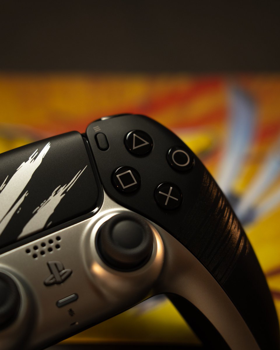 salvahed's tweet photo. We’re DAYS away from experiencing peak PlayStation when Marvel’s Wolverine finally drops and the legends at @PlayStationUK went all out 🐺

Not only did they send over the Adamantium controller but matching PS5 Pro plates too! 🥹 Full showcase coming soon!

Such a thoughtful surprise. I’m incredibly grateful, thank you! ❤️

ad/gifted by @PlayStationUK and @insomniacgames #WolverinePS5