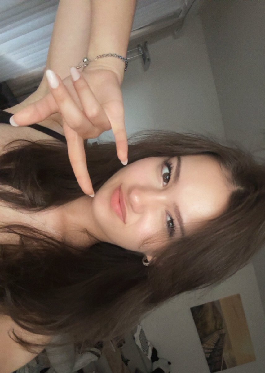 verxvnari's tweet photo. :¨ ·.· ¨:
 `· .  @ verxvnari
.　　𓏵　she ノ her   °   16
.　　ⓘ 
          ⤷ #animetwt #moothunt〃・ intj

Studytwt + booktwt focused but all my moots r jjktwt lmao
♡ / ↺ to be moots <8 #jjktwt #mhatwt #studytwt #booktwt #anitwt #mangatwt #moots #moothunt https://t.co/ZpnLHk8lTI
