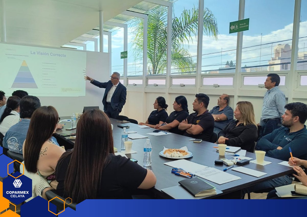 coparmexcelaya's tweet photo. Agradecemos a todos los asistentes por su interés en seguir profesionalizando y digitalizando sus negocios para llevarlos al siguiente nivel. 🙌📈

¡Seguimos impulsando espacios de capacitación que generan valor real y certidumbre para las MiPyMES de nuestra región! 🤝✨ https://t.co/UmO1TTGoGg