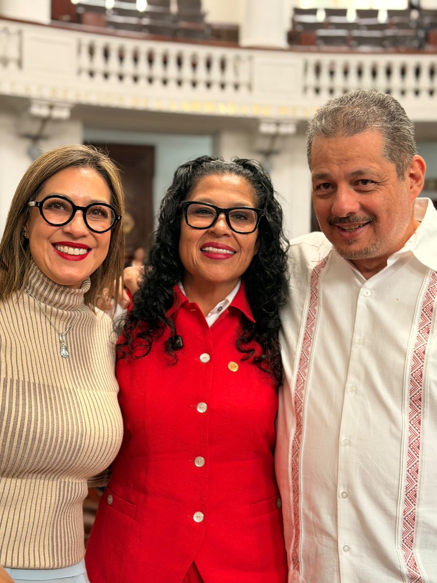 ErnestoVCPT's tweet photo. El día de hoy suscribí un paquete de iniciativas y puntos de acuerdo promovidos por mi compañera, la Diputada @jguerreromaya en favor de las personas con discapacidad en la Ciudad de México.

Estas propuestas son resultado del parlamento impulsado por la Diputada Jannete Guerrero Maya y representan un paso necesario para seguir construyendo una ciudad más accesible, incluyente y con igualdad de derechos. ♿️
#DipErnestoVillarreal #PT #CongresoCDMX