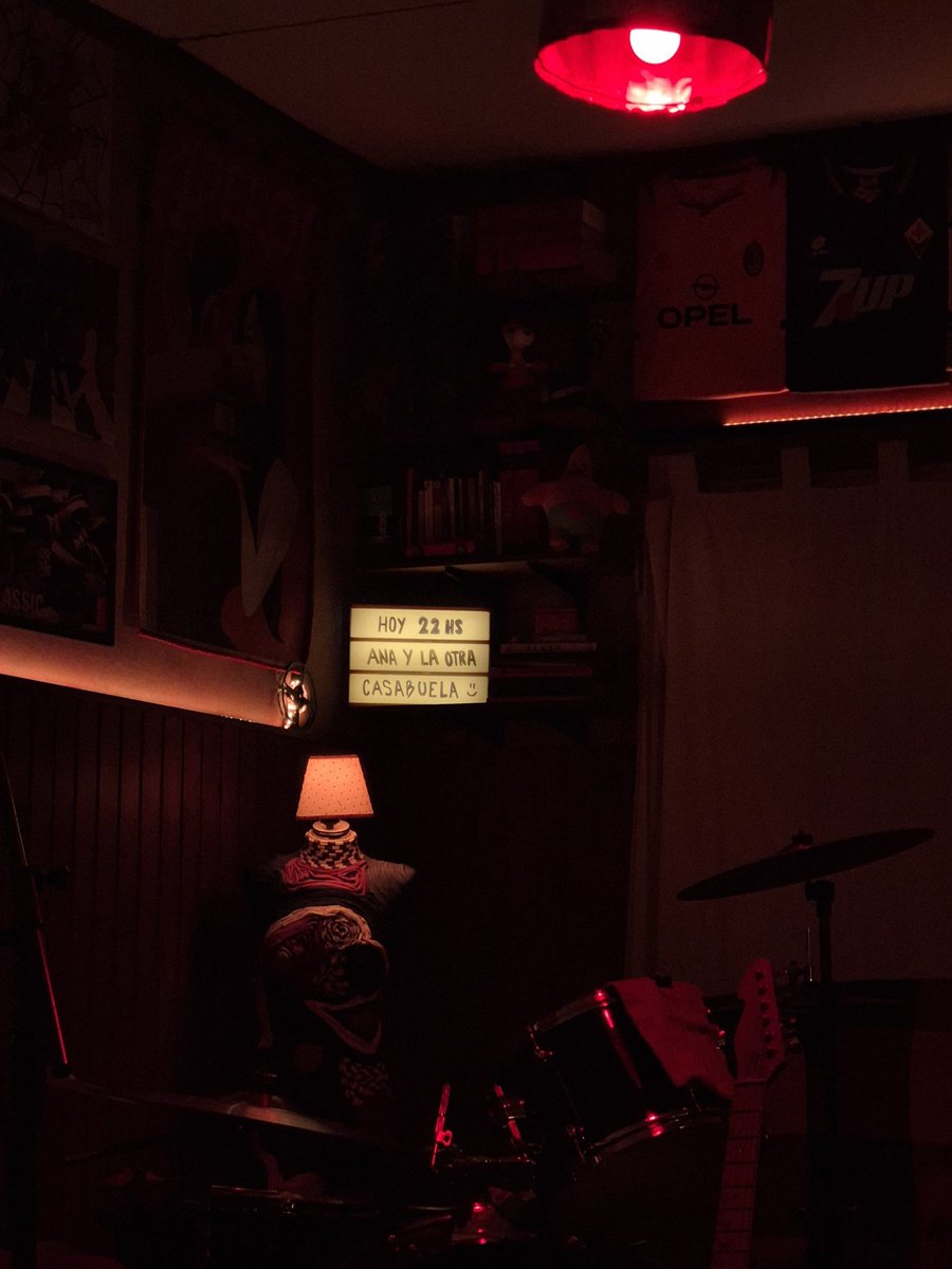 AnaylaOtra's tweet photo. Casabuela. Vol 11. 
Ana y la Otra feat. La blues label https://t.co/RzCO6VlhP8