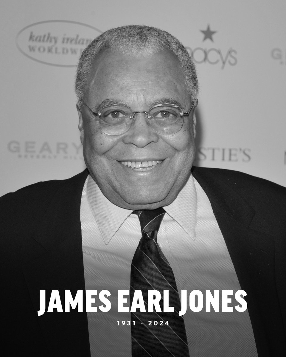 CoveredGeekly's tweet photo. James Earl Jones passed away 2 years ago today 🕊️ https://t.co/ik68cxczLt