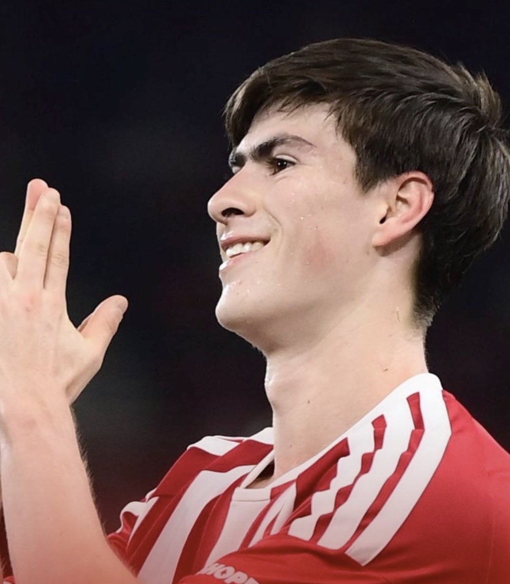 joserra_espn's tweet photo. Sigo sin entender, ¿por qué desconfiaron de él en el Mundial? !!
Armando “la Hormiga” González consigue doblete y asistencia en el triunfo 3-2 del Olympiacos sobre Volos en la Copa de Grecia.

Primer doblete de la Hormiga en Europa. https://t.co/v8P2dMkt6q