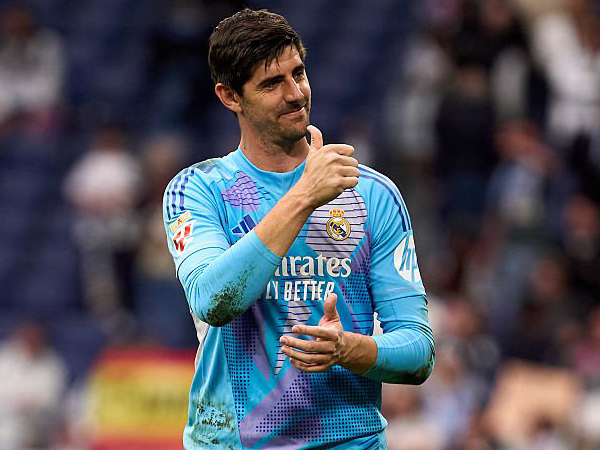 Odds8point's tweet photo. Courtois has produced 13 competitive Real Madrid appearances with 7+ saves, and a striking 9 of those 13 have come in the Champions League

v Liverpool: 9 saves, 9 SoT
v Liverpool: 8 saves, 9 SoT
v Man City: 8 saves, 9 SoT
v Inter: 7 saves, 8 SoT **new
v Benfica: 7 saves, 11 SoT https://t.co/qmzHq5TF6c