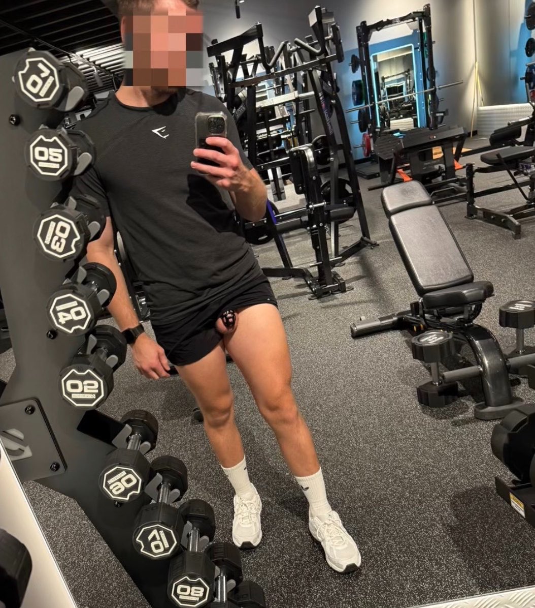 Sub_Morpheus's tweet photo. Best way to lock into your training is by locking up 🔒 💪🏼 

Building an Olympus worthy physique for @Master_Zeus2 ⚡️ https://t.co/slA2aktts0