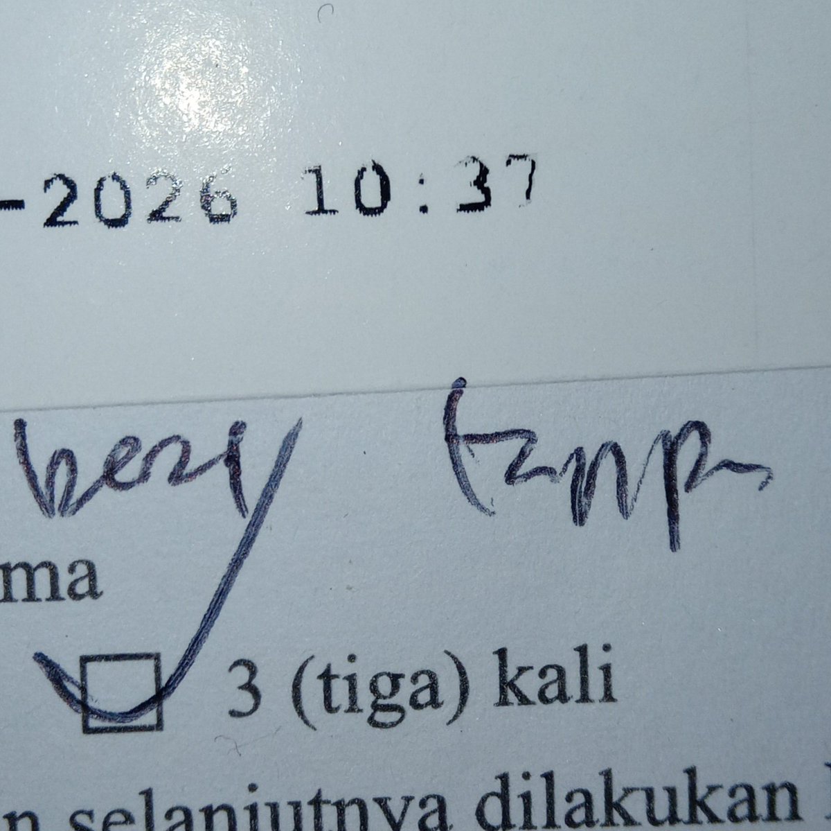 gaoevvv's tweet photo. @Junjuneedd kalo di daerahmu ada rs univ coba kesana kak, soalnya kmrn aku hampir sejam setengah di ruangan dokternya, 10.50 masuk ruangan, keluarnya jam 12 lebih, yang nanganin dokter residen/ppds sih https://t.co/zbnAUdKMJZ