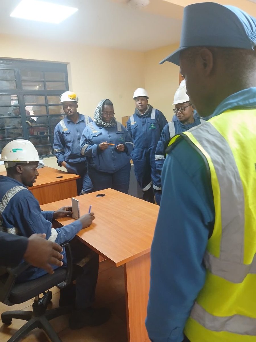 GrimoAgencies's tweet photo. Safety Training at Kentagra was of success to the team where they learnt how to handle fire extinguishers and measures to put in place incase of emergencies. https://t.co/GsJA621yGQ