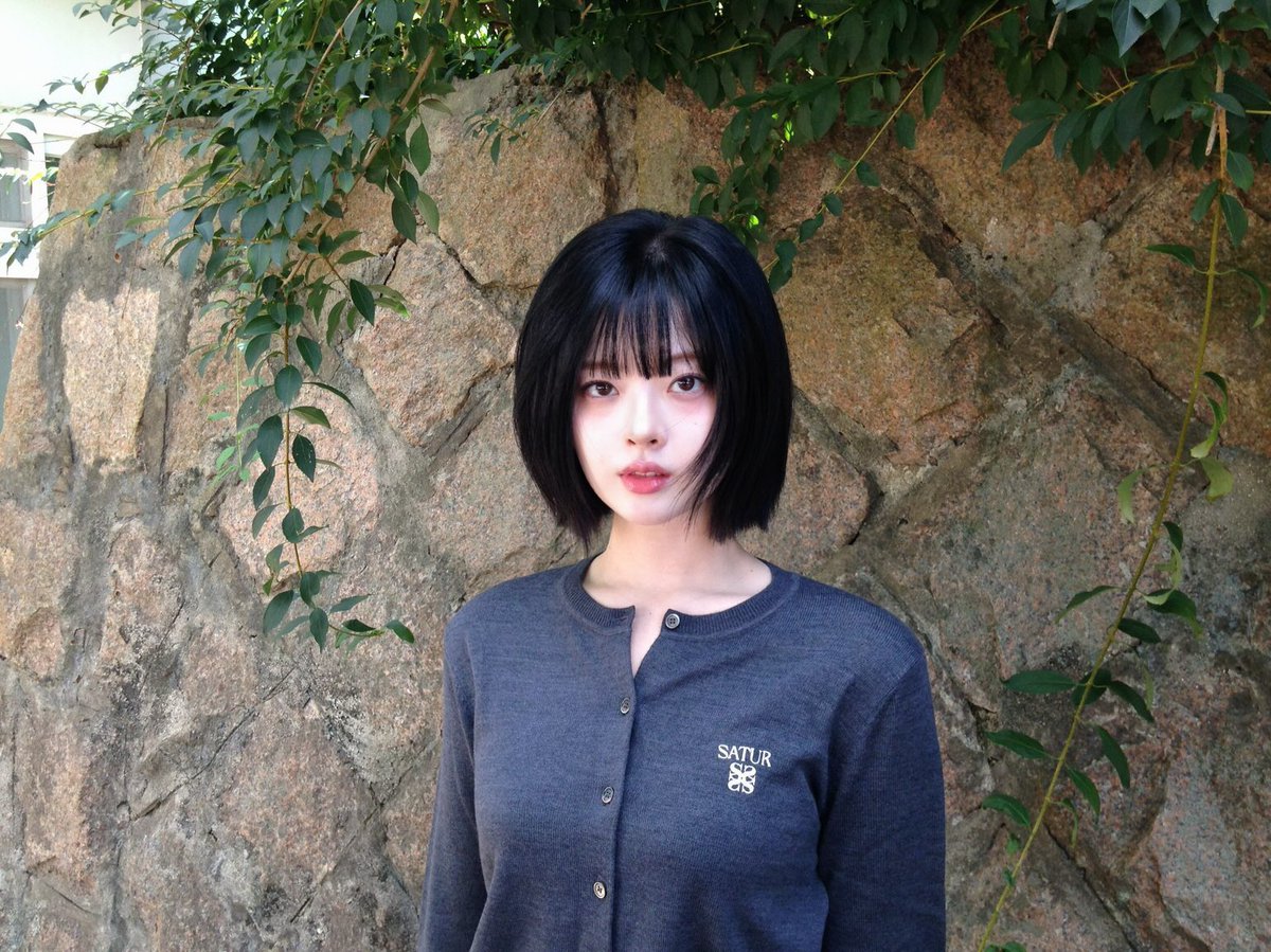 suarangdan's tweet photo. 한수아정말너무예쁘다... https://t.co/EWClvnVOlB