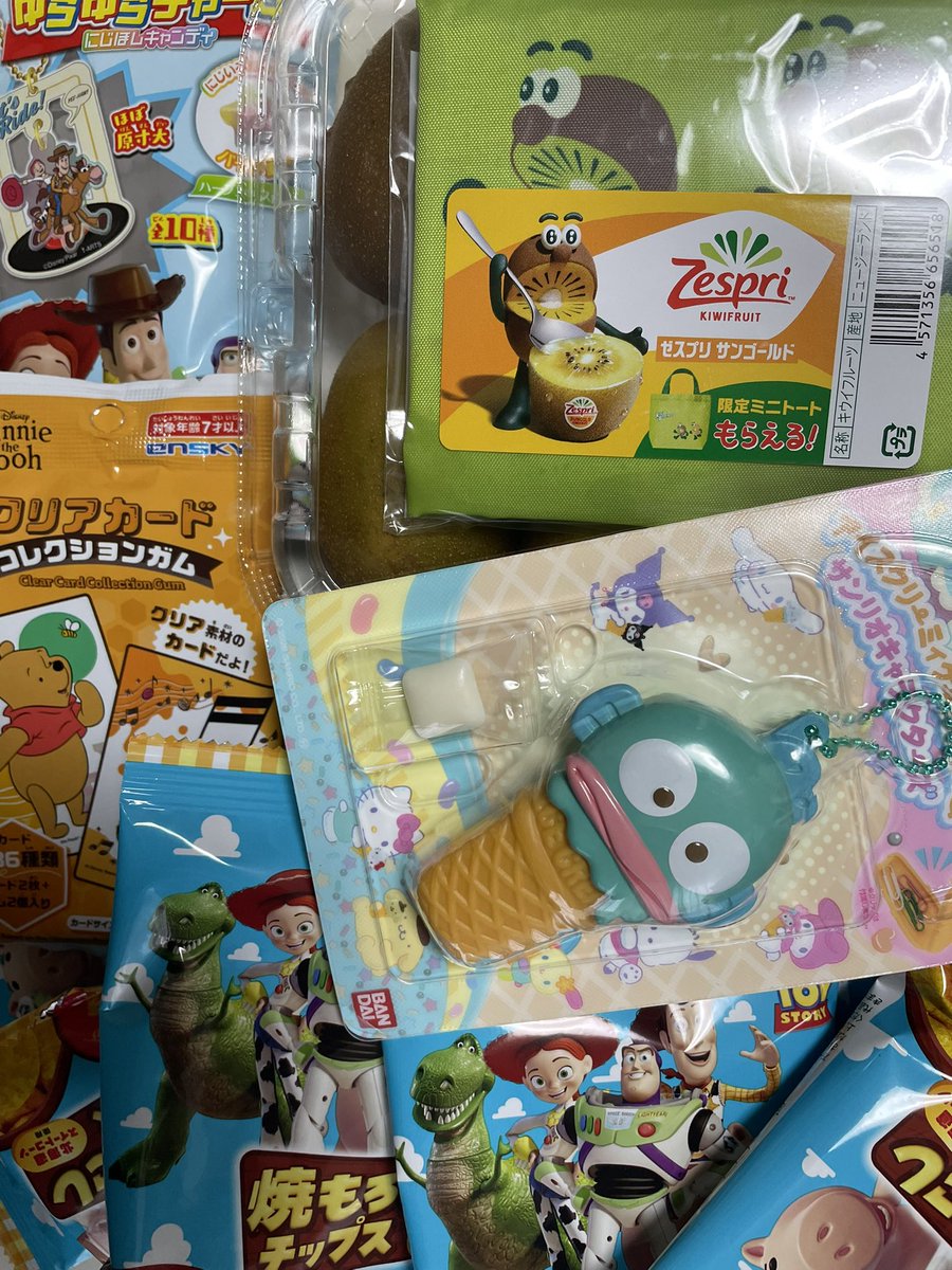 ppp44ppp44's tweet photo. そりゃー売ってたら買っちゃうよね😂
まちおか🌽65%オフだった（笑）
🥝在庫😆明後日胃カメラあるから食べれないのに（爆笑） https://t.co/FzcEV3vVS7