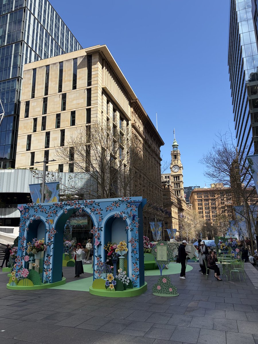susanooi's tweet photo. ENJOYING SPRING AT MARTIN PLACE, SYDNEY
#Sydney #NSW #AUS https://t.co/GwYcCgiGBZ