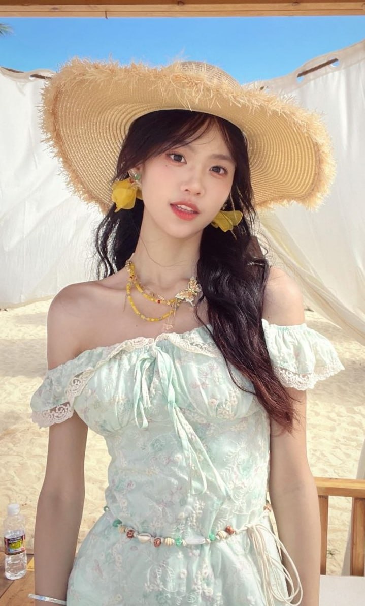 pulley_sie8906's tweet photo. 神颜少女 👑 51鉴片独家严选

神颜少女 自购资源免费分享 多位顶级颜值爆表露脸反差小母狗

更多内容：https://t.co/ysWO0P0fj9  
完整视频：https://t.co/ysWO0P0fj9  
免费黄片：https://t.co/ysWO0P0fj9 https://t.co/OklwRxctvD