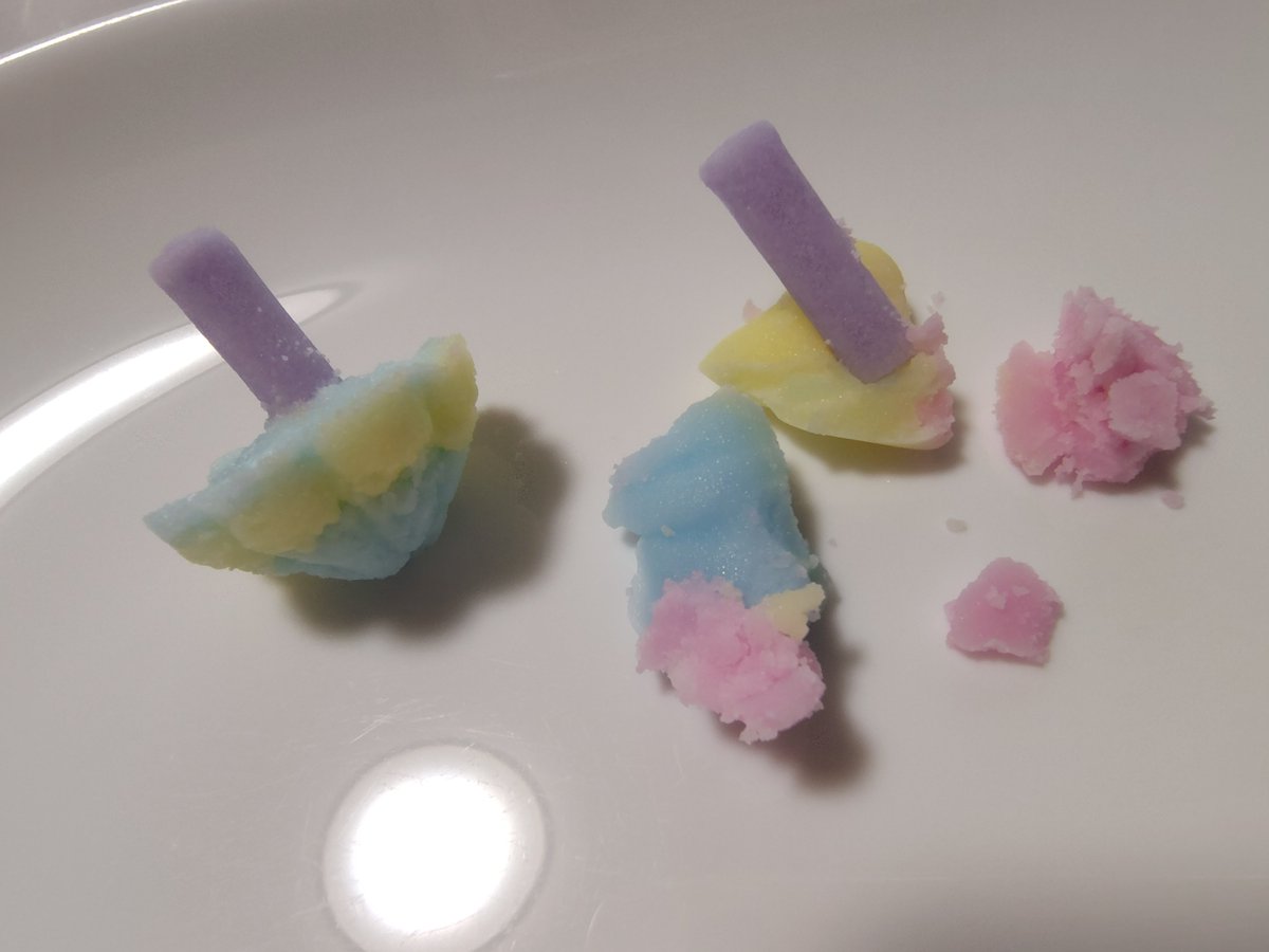 ClubSOLFF14's tweet photo. #対話店ホスト全力知育菓子選手権
投票開始は本日9日夜頃を予定しております。
お待ちの間に、一足先に当店キャスト【エリス】によるラムネ味の破片をお楽しみ下さい。 https://t.co/nyCSv9gigV