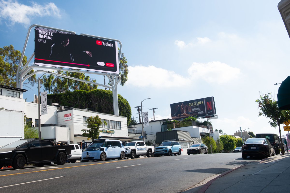 OfficialMONSTAX's tweet photo. So excited to see our new album ‘The Phase’ lighting up Times Square, Sunset Blvd. &amp; Doheny Rd., and Leicester Square with @YouTubeMusic! 🎉✨

Listen to ‘The Phase’ now on #YouTubeMusic! 🎧

#MONSTAX #몬스타엑스
#ThePhase #MAGIC https://t.co/A4rVwYIdy3