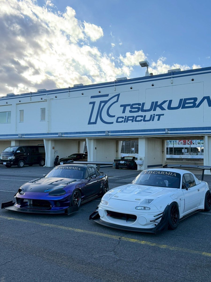 Tatsuki_TDC's tweet photo. CARMIA
エンジン製作
補器類取り付け加工
ECUセッティング
ワンオフ製作
まで基本的に一貫して行います。
ディーラーで一般整備〜競技会選手として故障診断など基本的に全てを担当してきた経験も有り、
『車』に対して強いと思います。

よろしくお願いいたします。

#CARMIA
#チューニング https://t.co/Q1AfQ7RDui