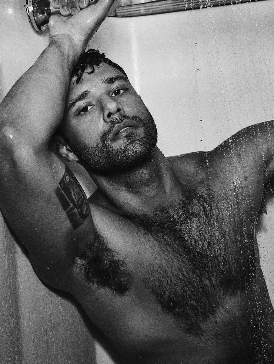 cumworthymen's tweet photo. Rafael Silva https://t.co/ENTPyWeYJf
