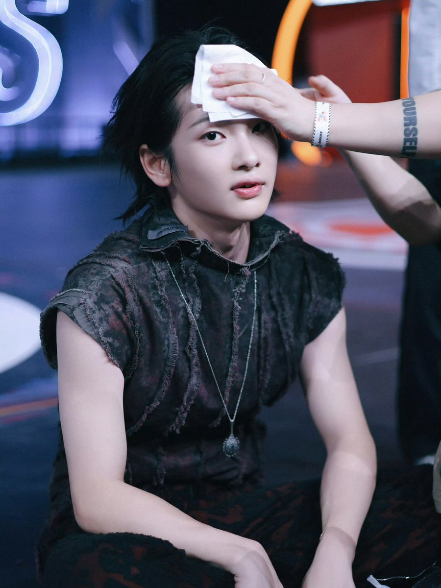VvvVvVinZhou's tweet photo. อ้วงค้าบบบบบบบ https://t.co/oAg6U4cQhF