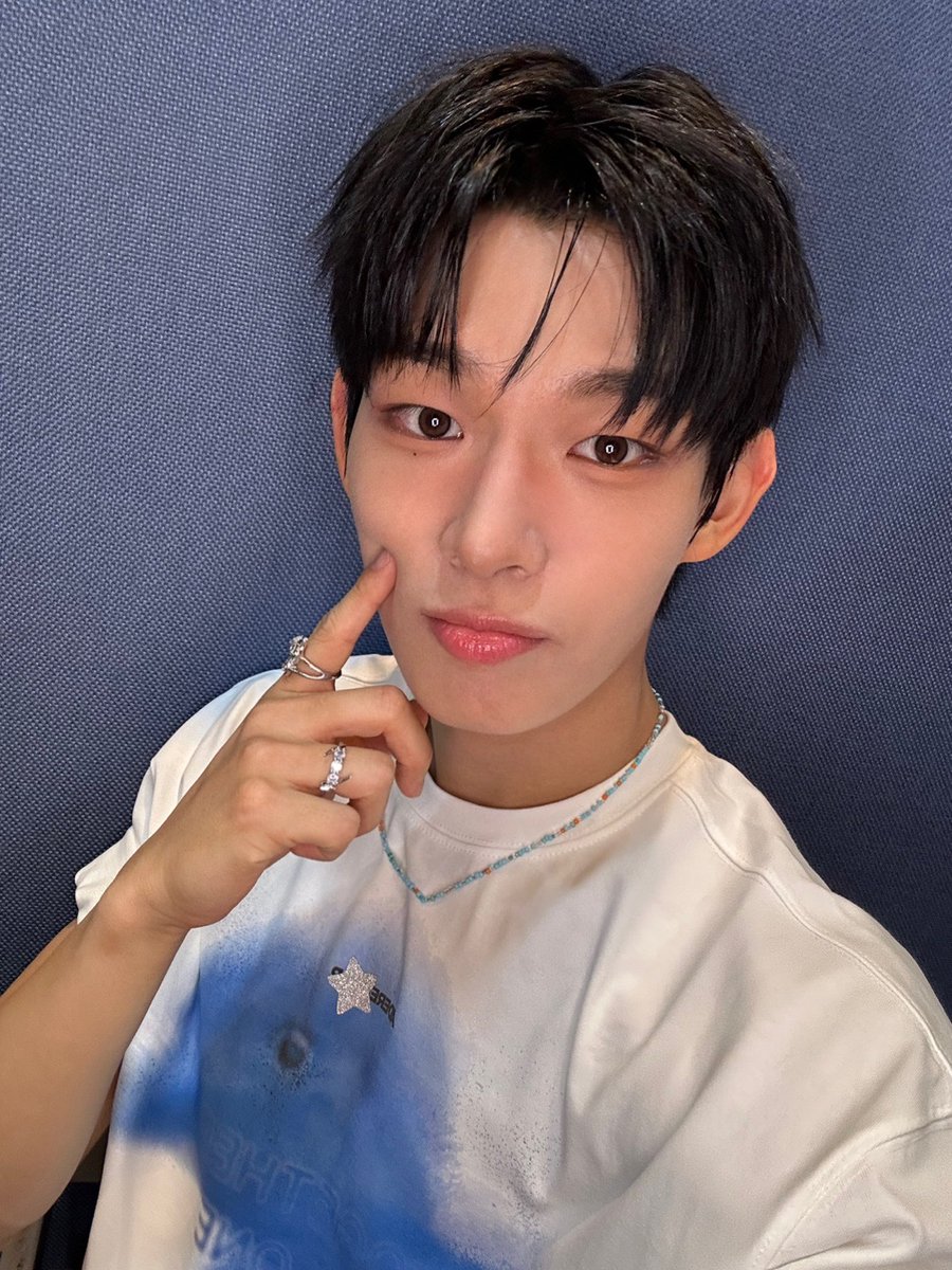 hourlystvn's tweet photo. #스티븐 #STEVEN #아홉 #AHOF https://t.co/qkcQxRNNw2