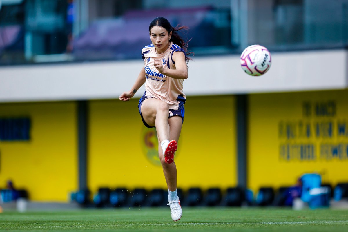 AmericaFemenil's tweet photo. Acá está la 🔟 de oro 🟡🦅 https://t.co/AeT1GwMz5J