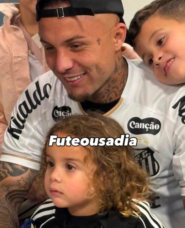 caetanosantista's tweet photo. Cebolinha já tá trajado https://t.co/3gp4DCGf82