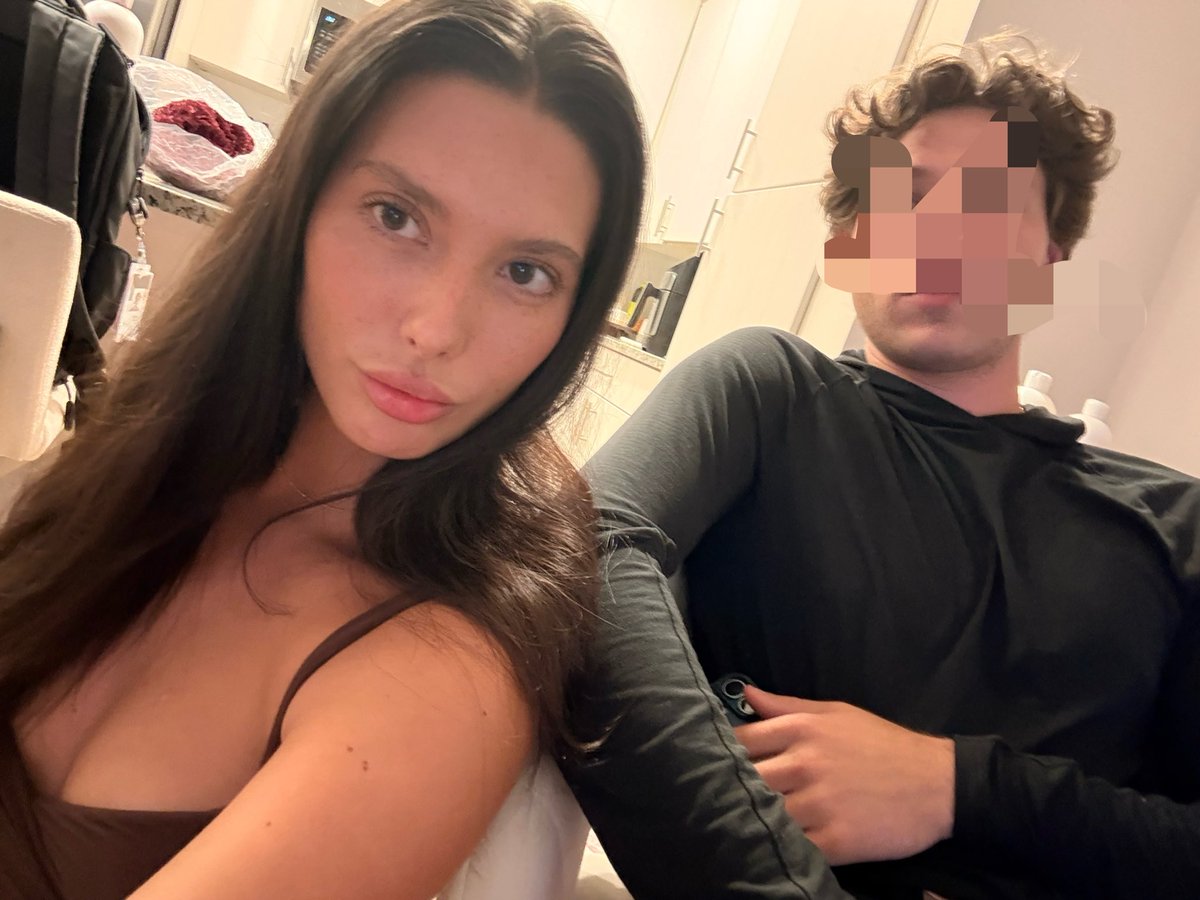 brattypaige_'s tweet photo. Should alpha make a alpha account? https://t.co/kjM1fjMFFE