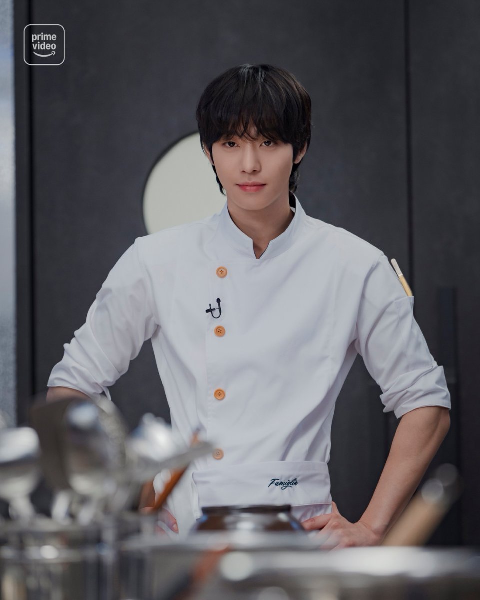 primevideoid's tweet photo. Apa resep yang paling sempurna buat menangin hati seseorang?

Ahn Hyo-seop pakai topi kokinya di Final Table, tayang 24 Oktober di Prime Video.

#AhnHyoSeop #FinalTableOnPrime https://t.co/DZ4Xo3Ow2Z