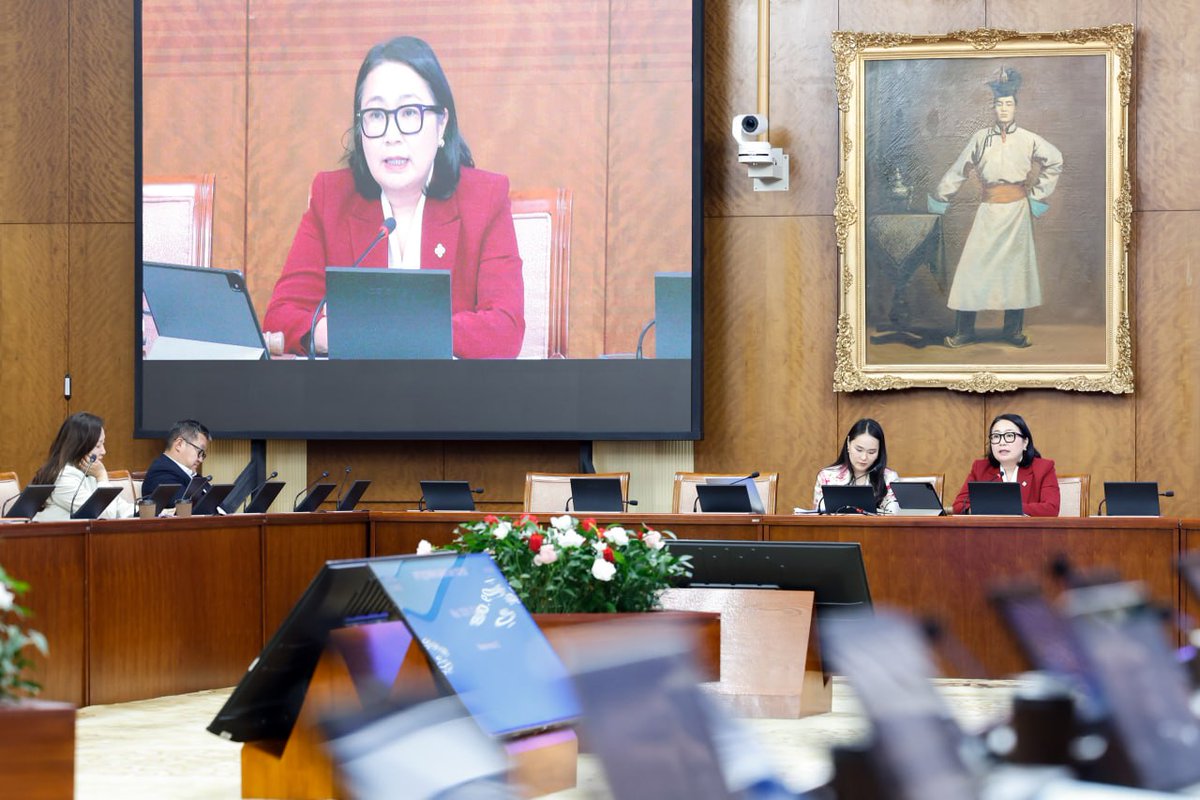 ParliamentMN's tweet photo. ✅ӨБХ: Монгол Улсын 2026 оны төсвийн тодотголын төслүүдийн хоёр дахь хэлэлцүүлгийг явуулав

🌐https://t.co/2r0RCsozOP

#НээлттэйПарламент
#ТаныОролцооТаныХяналт https://t.co/slTXe0ZX9I