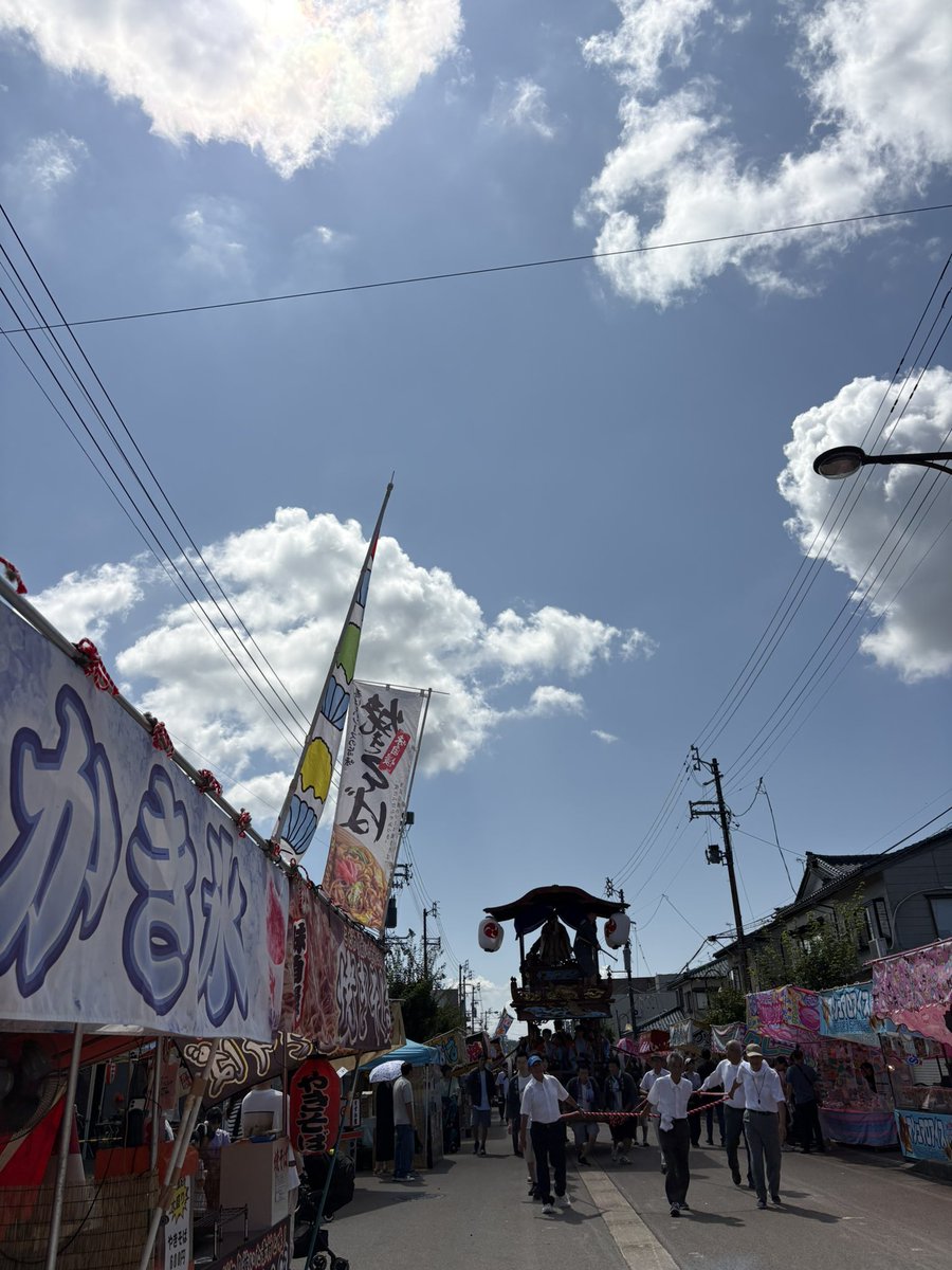 aachan225's tweet photo. 月曜、火曜と
生放送でした^_^🫶⋆︎*

今週の番組
メッセージテーマは
秋の気配🍠🍁

メッセージ
ありがとうございました💌

先週末は
かなり久しぶりに行けた
中条まつり🤗🩵

くれいちゃんファミリーと合流して
楽しいお祭りでした♪♪♪

村上大祭ぶりにタイラーメンも
食べられました😆🇹🇭🍜💓 https://t.co/Ps4Guxc2RI
