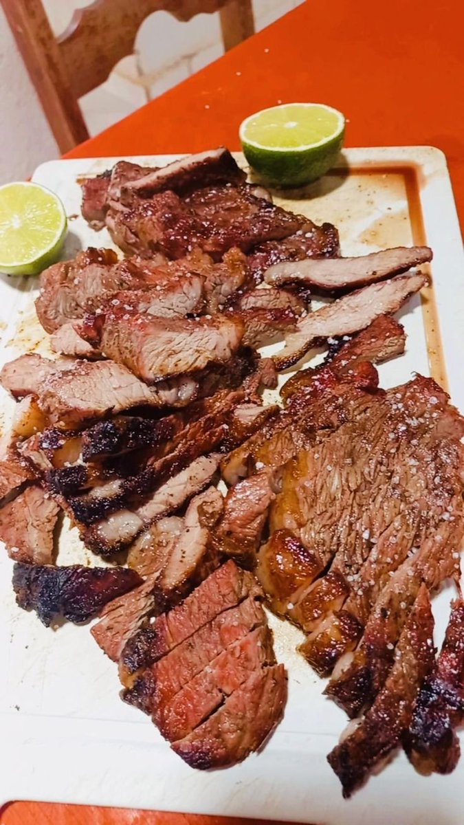 bladitoficial's tweet photo. Cuánto le das del 1 al 10..? https://t.co/h8LDH1iHJP