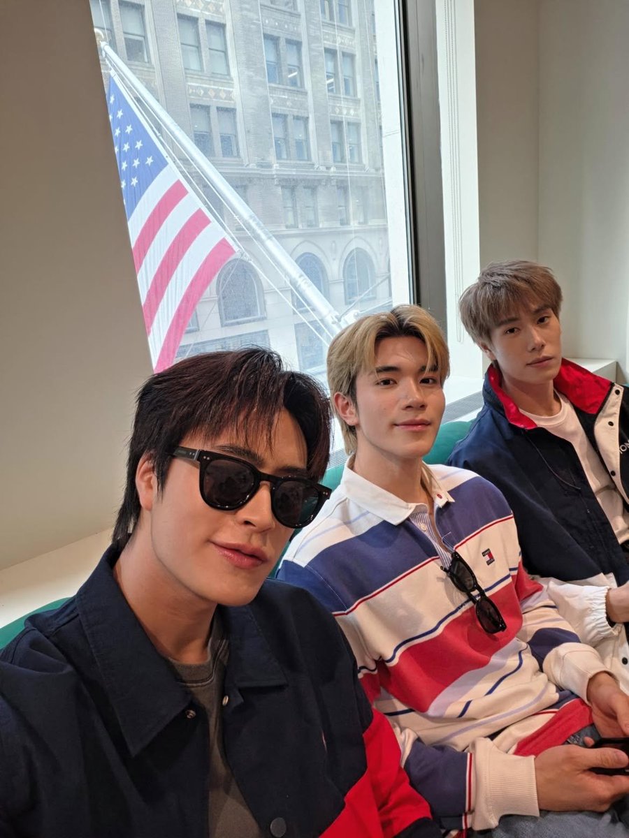 ForSupFourth's tweet photo. Fit check ✌️✌️
FOURTH IN NEW YORK
#TommyHilfigerxFourth
#TommyHilfiger #TommyFamily #TommySS27 @TommyHilfiger 

2026-09-09
[Update IG] gemini_nt

@tawattannn
#Fourthnattawat #โฟร์ทณัฐวรรธน์ https://t.co/sVxIrTZFjf