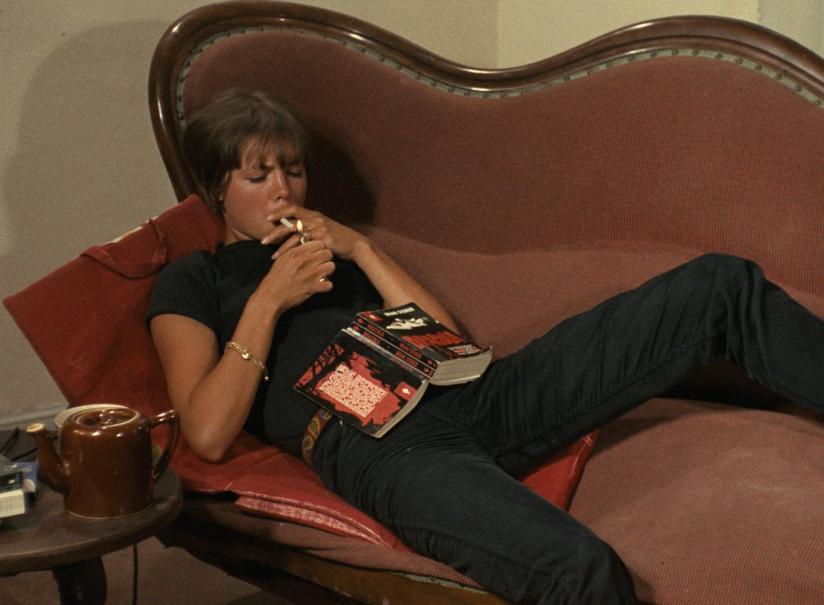 iamohamedyasser's tweet photo. La Collectionneuse (Éric Rohmer, 1967) https://t.co/XijU5h5UvM
