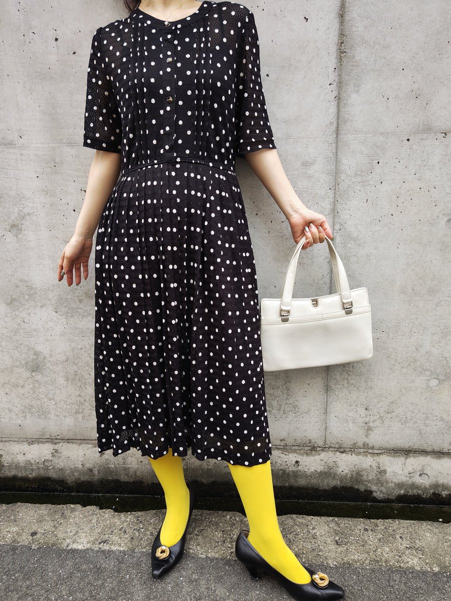 ohanabataken's tweet photo. 🌼新商品毎日21時入荷🌼
今夜21時🆙
長袖＆半袖ワンピース
ベストとベルトはHPに掲載中🌠

秋物入荷のため、
♦️スペシャルプライスカテゴリー♦️
セレクトして大量追加しました。
50%~70%Offの大幅値下げした
カテゴリーです。

🌼お花畑🌼
https://t.co/tt8SeUCNCc https://t.co/0nzx59gbMI